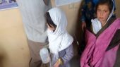 مسمومیت دختران افغان